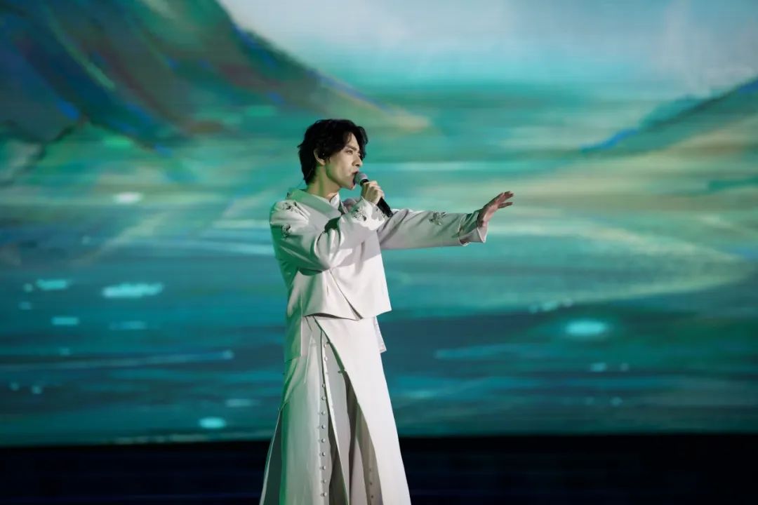 讀李白 游神州丨跟著李白去旅游中華文化主題旅游線路正式發(fā)布，一起開啟詩意文化之旅。